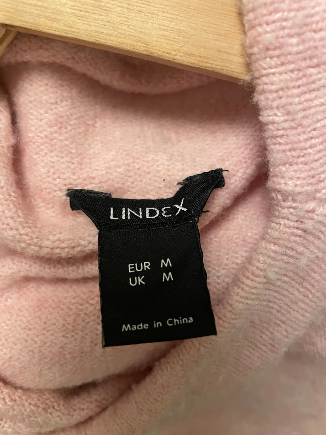 Ljusrosa stickad tröja från Lindex - 1