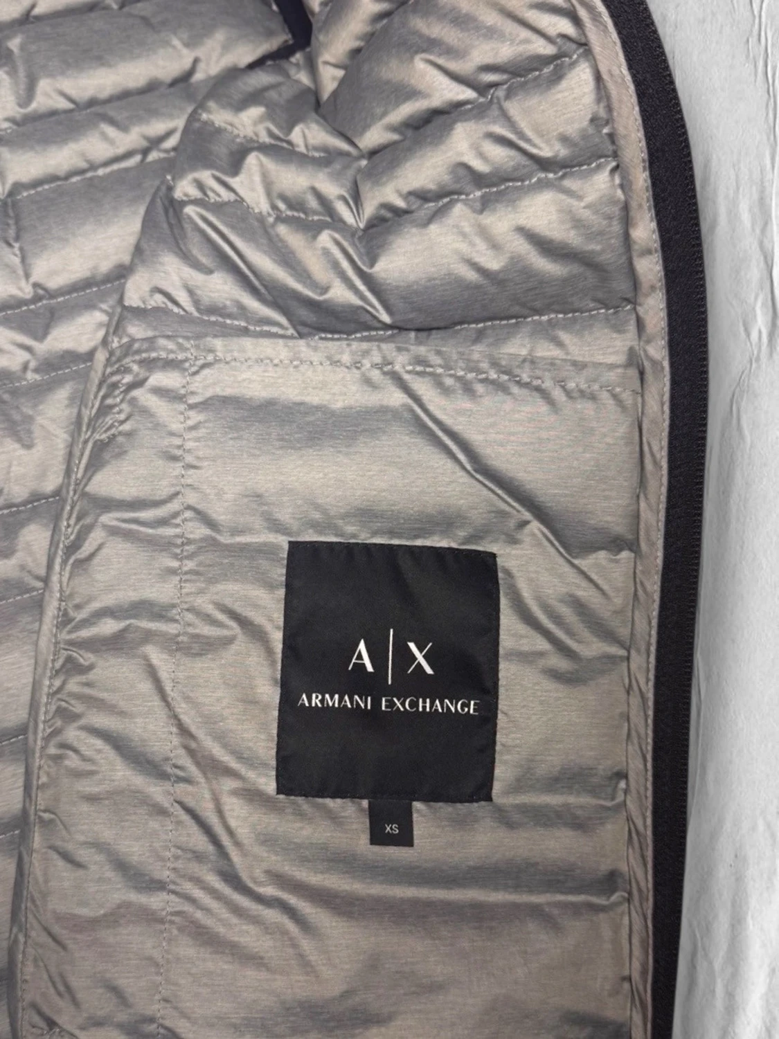 Svart dunväst från Armani Exchange - 2