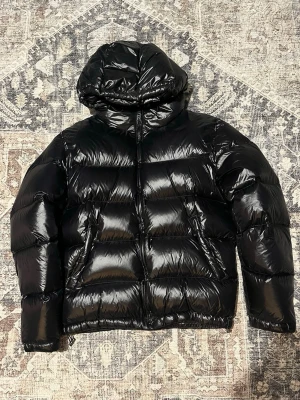 Zara pufferjacket - Använd max 5 gånger så i princip nyskick.