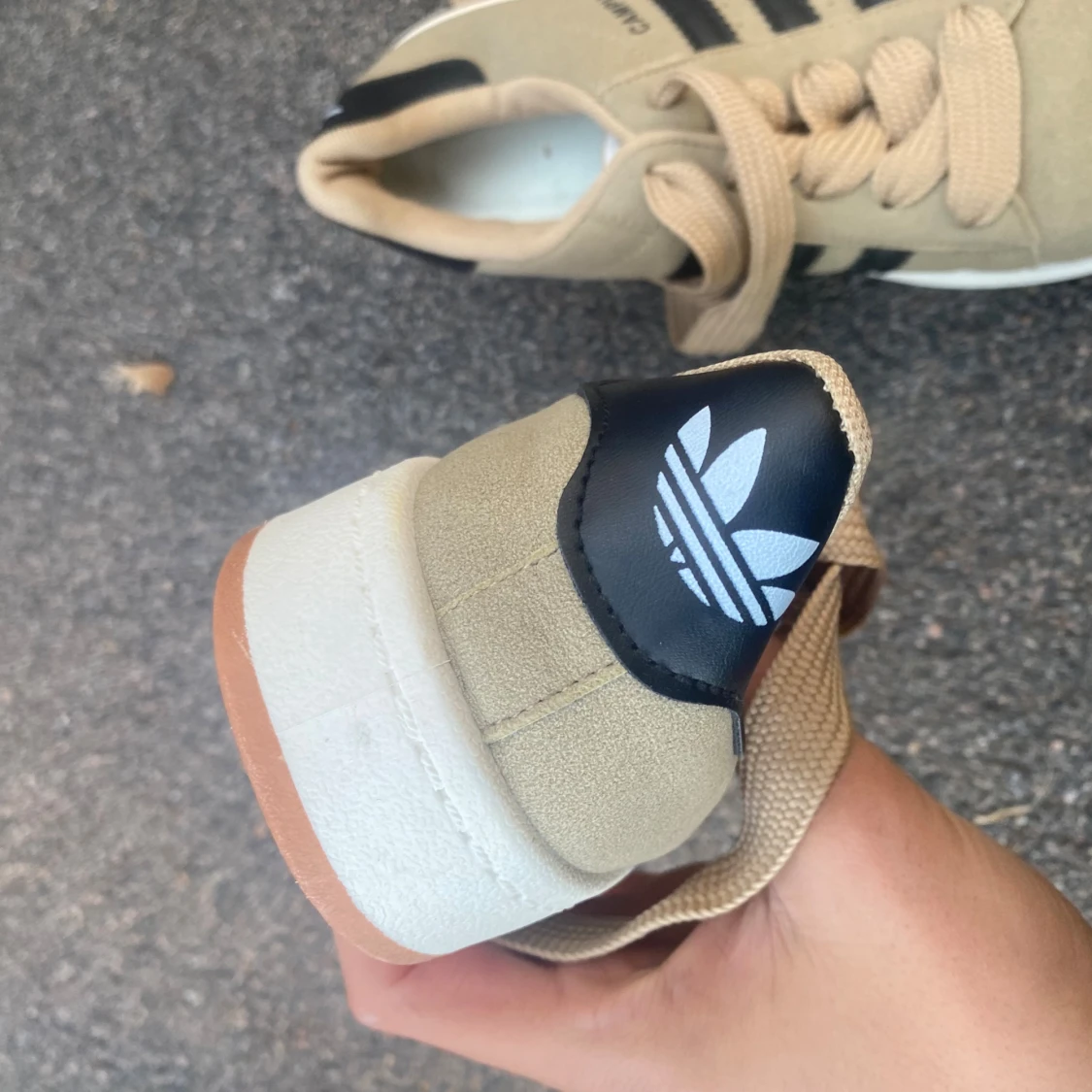 Beige Adidas Campus sneakers - 3