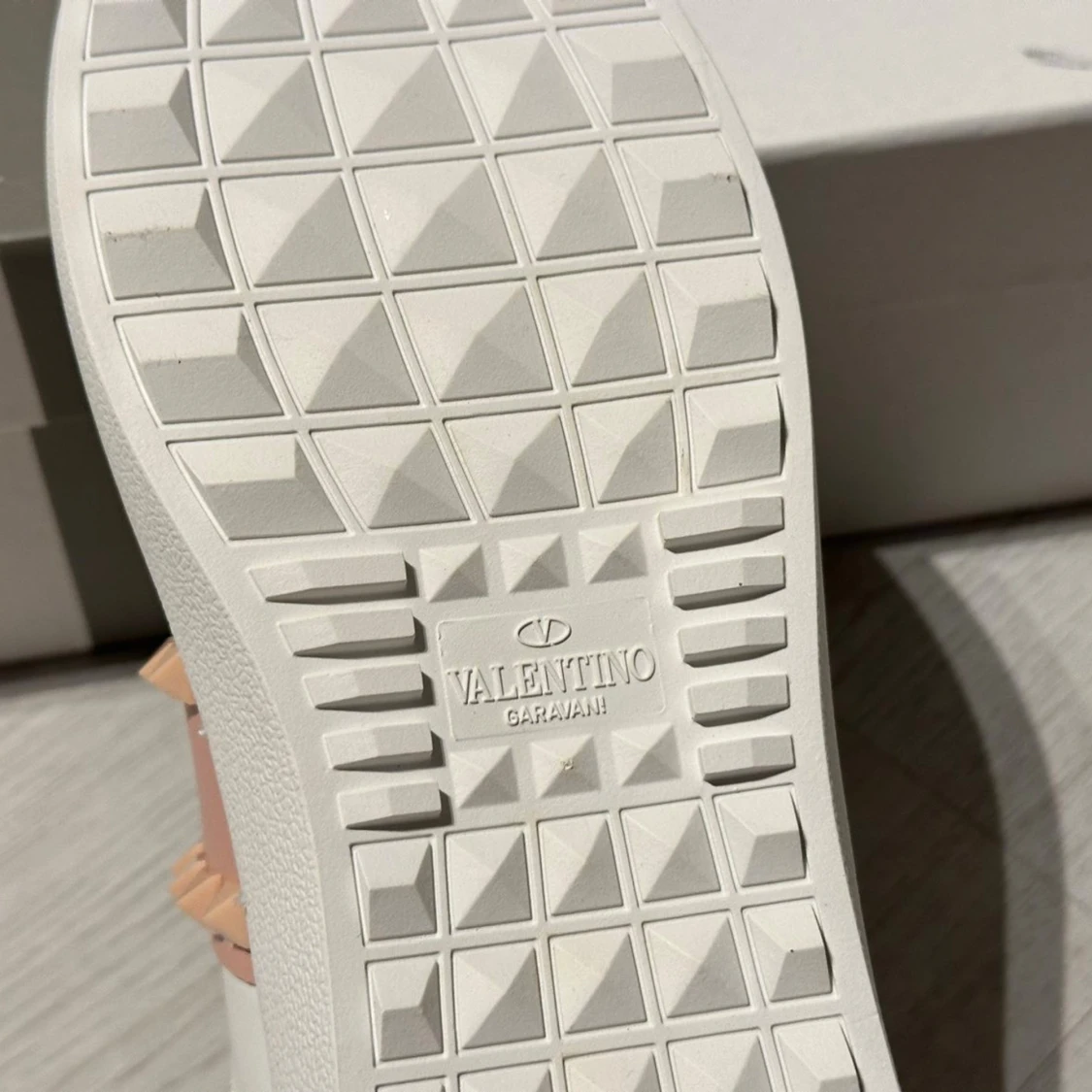 Valentino Garavani Rockstud sneakers - 1