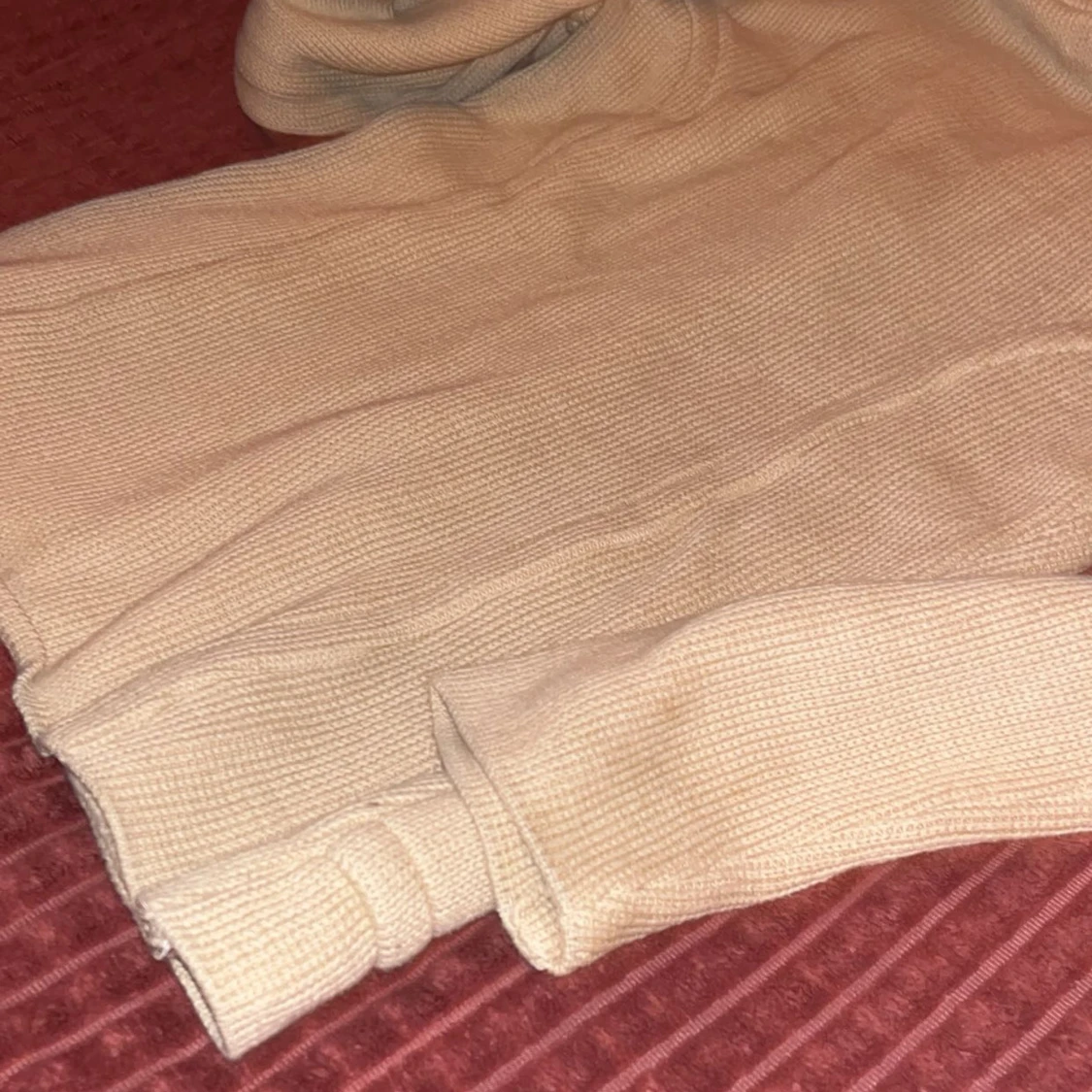 Beige stickad kofta från Lindex - 1