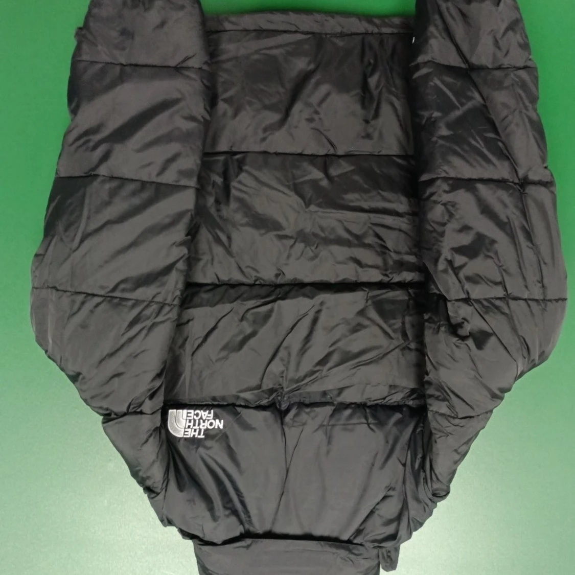 Svart pufferjacka från The North Face - 2