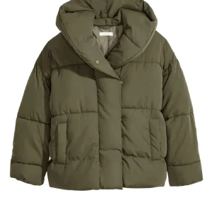 SÖKER!! - SÖKER!! denna jacka i M eller S