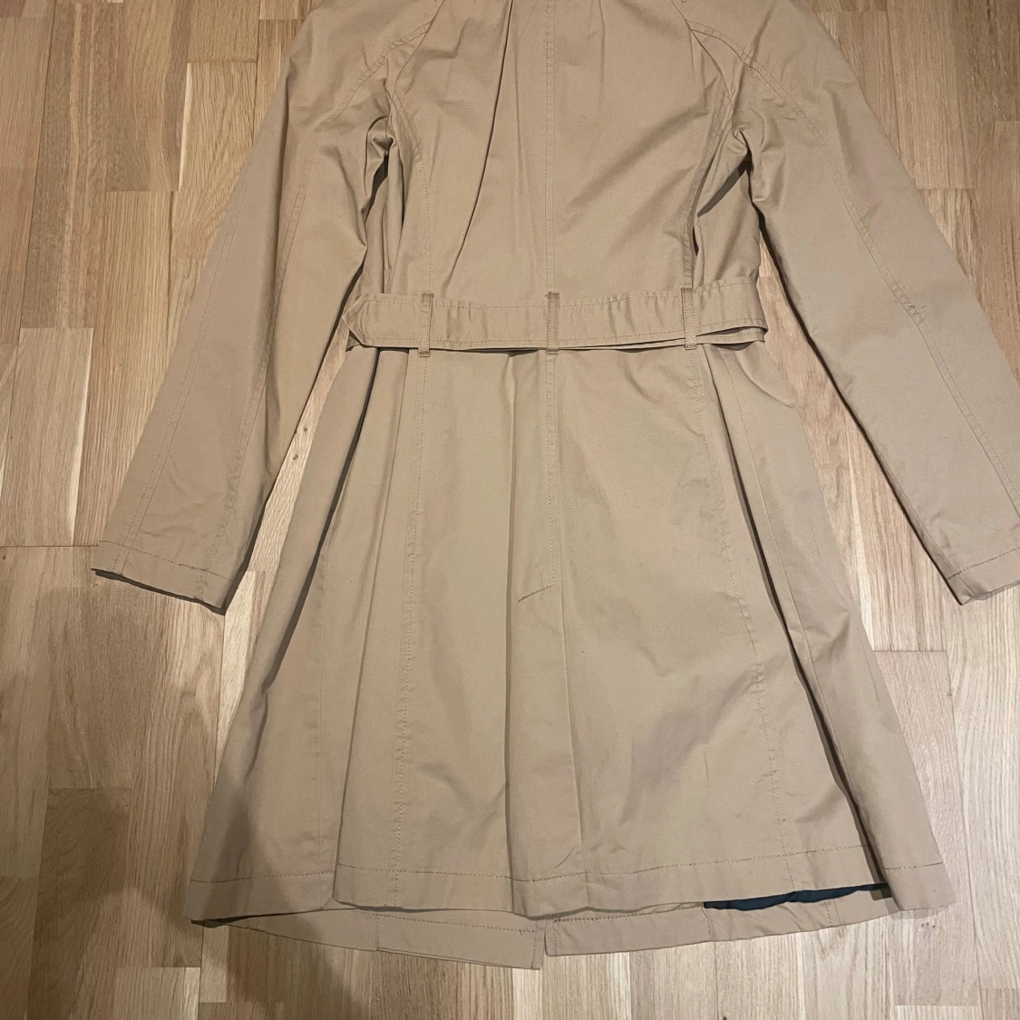 Beige trenchcoat från Lindex, strl 38 - 2