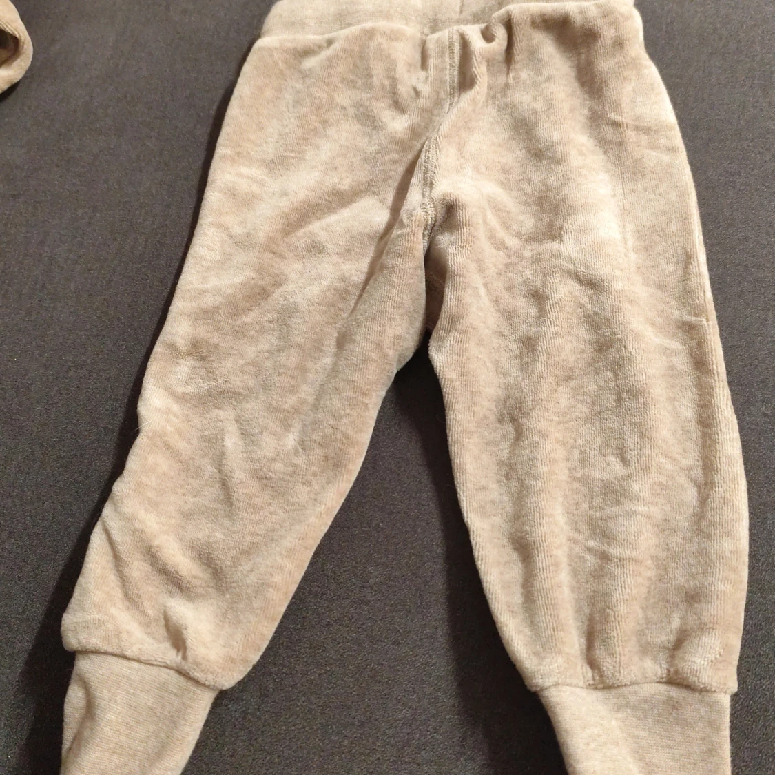 Beige mjukisbyxor från Polarn O. Pyret - 4