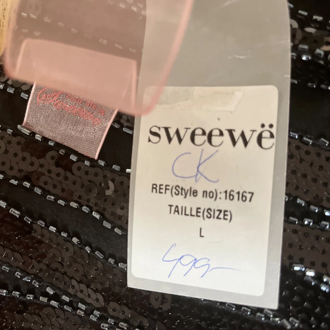 Svart paljettkjol från Sweewë - 2