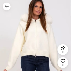 Alessa kofta - Jättefin kofta från alessa, använd en gång så toppen skick. Säljer då den tyvärr inte används. Strl s. Nypris 1200kr