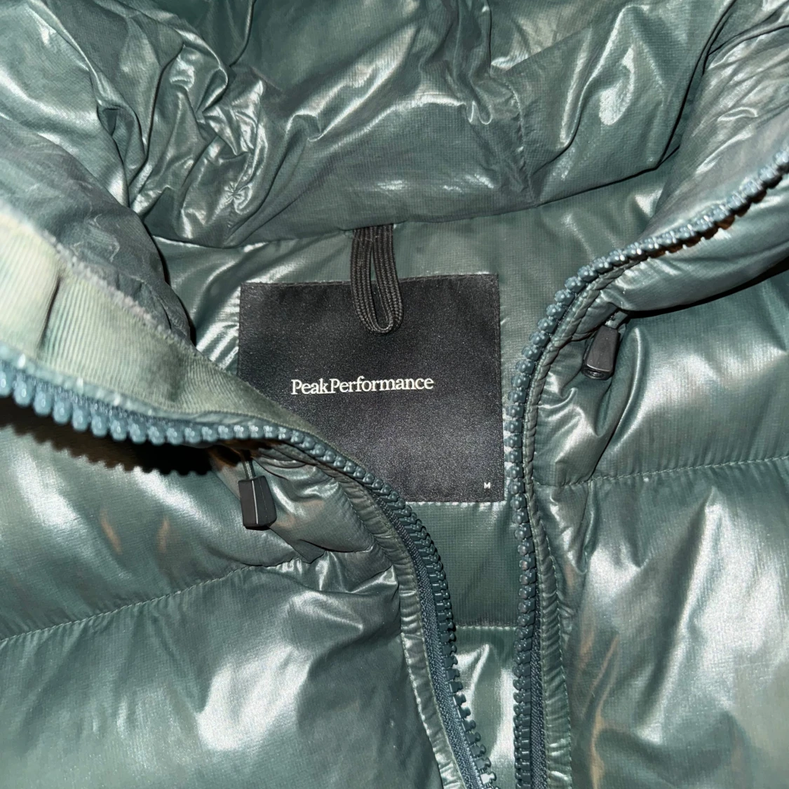 Mörkgrön Peak Performance pufferjacka - 3