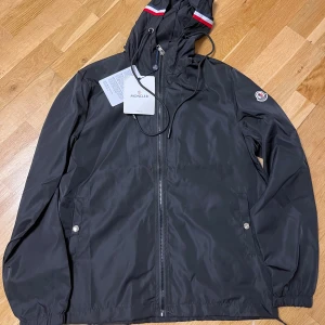Jacka strlk S - Fin jacka ny skick strlk S