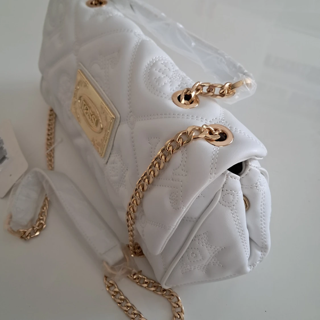 Vit quiltad axelväska från Silvio Tossi - 1