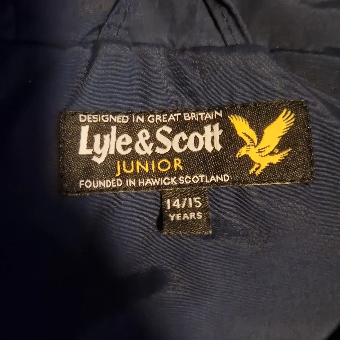 Marinblå windbreaker Lyle & Scott Junior - 2