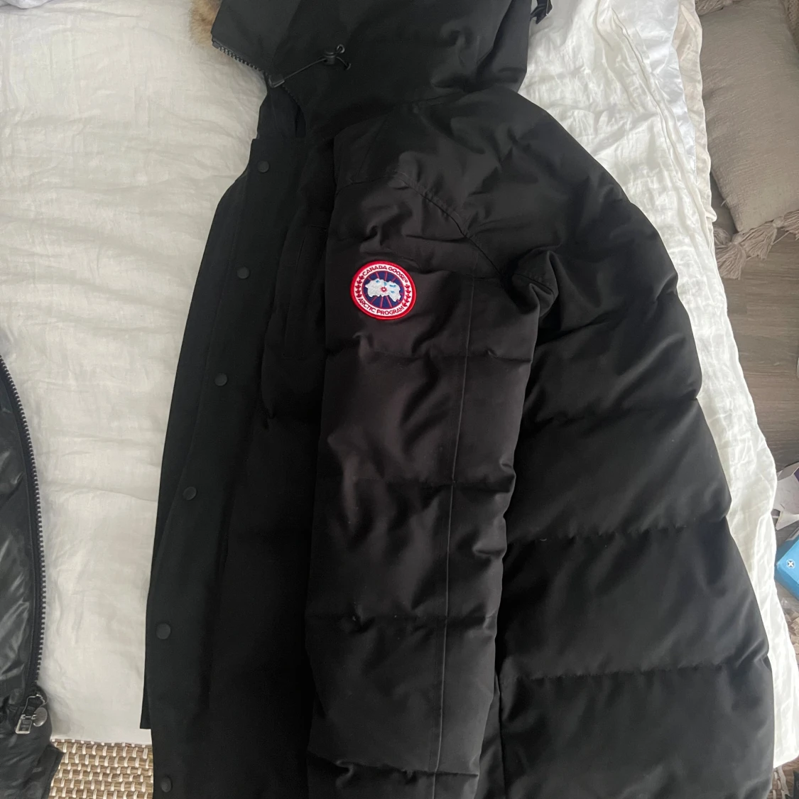 Svart dunjacka från Canada Goose