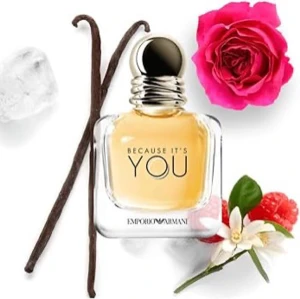 Emporio Armani Because It's You - Säljer min armani beacause its you parfym i 100 ml, med ca 50/60 ml kvar. nypris är 1,600❤️som man ser på andra bilden har texten försvunnit lite på flaskan men förutom det är allt som det ska. 