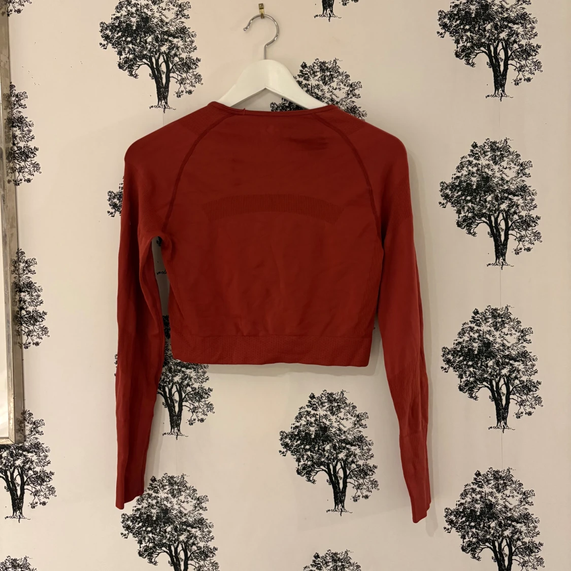 Röd långärmad träningstopp - 1
