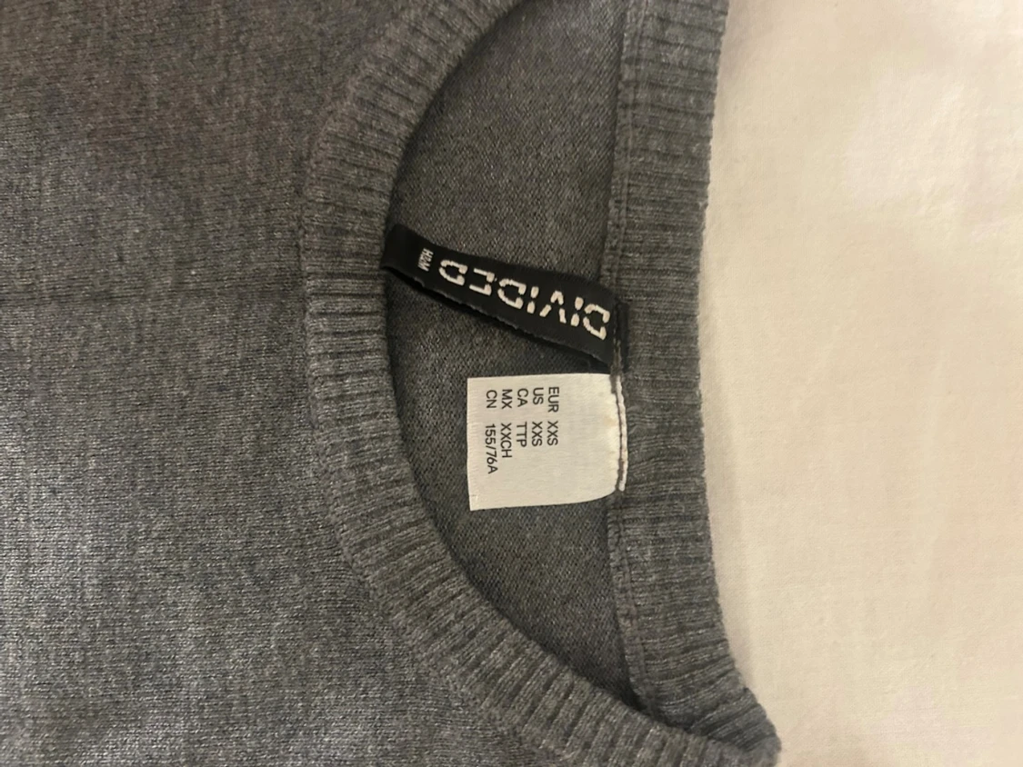 Superfina stickade tröjor - 3