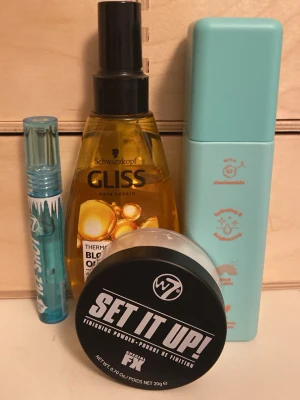 Skönhets artiklar - Om ni vill köpa enskilt skriv så ger jag er ett bra pris. Annars kommer är alla artiklar på bilderna inkluderat i priset. skriv om ni undrar om något 💕