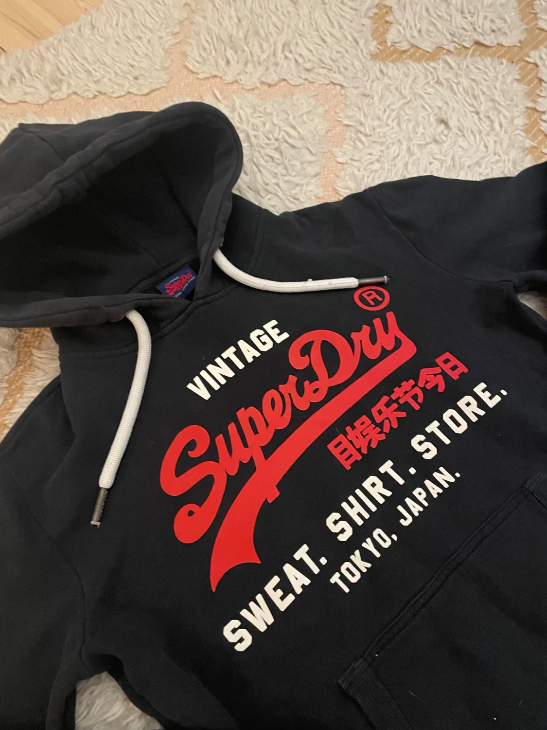 Svart Superdry hoodie  - 3