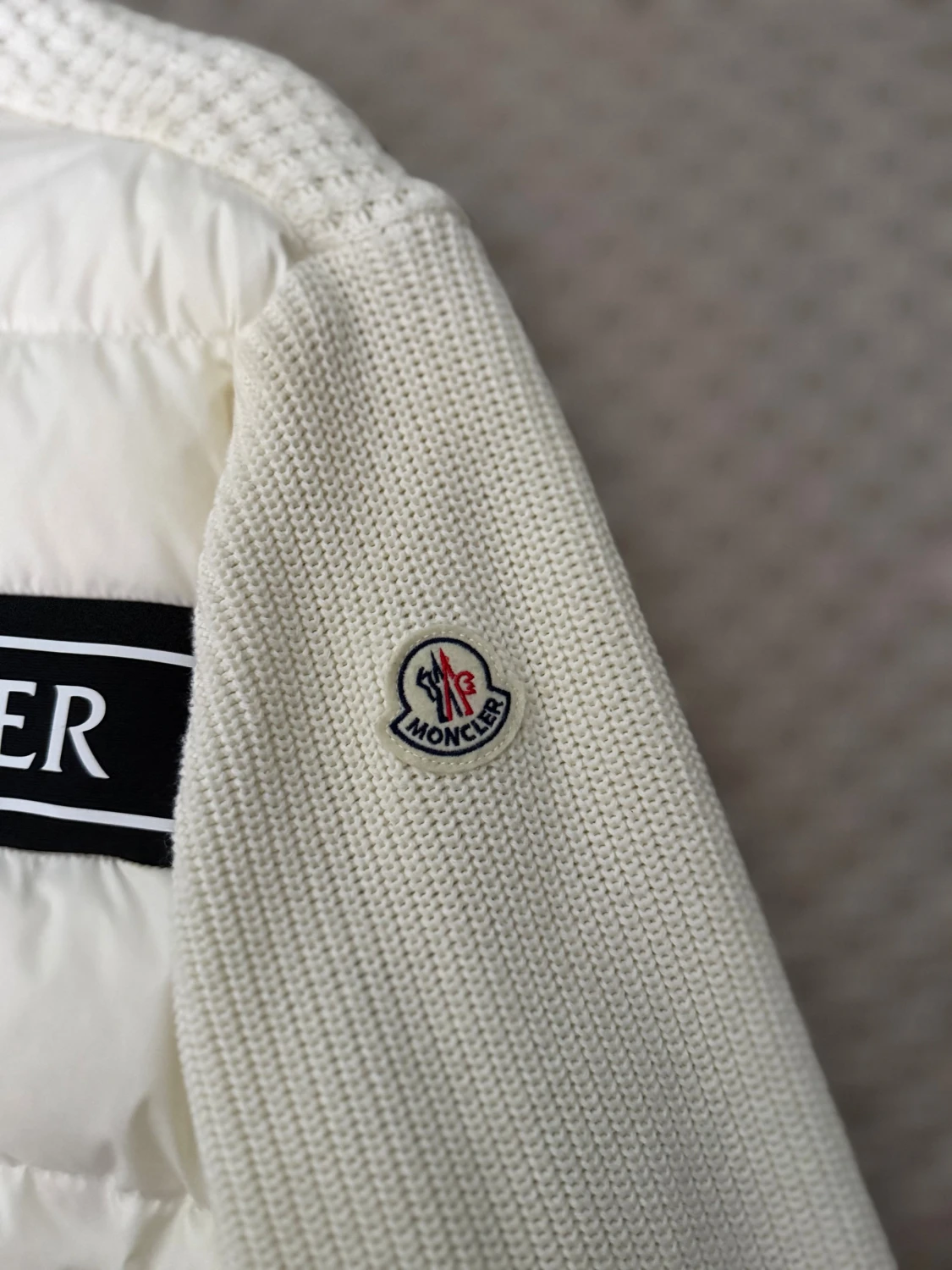 Vit Moncler stickad dunjacka - 4