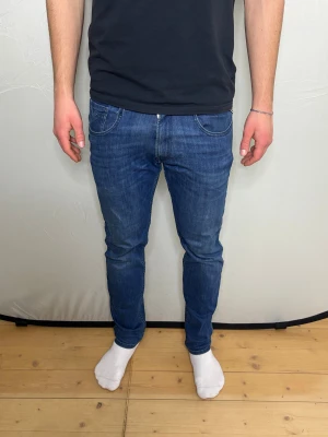 Replay Jeans - | Replay anbass Jeans | storlek 31/30 | Bra skick | Nypris cirka 1200kr | Bara att höra av sig vid funderingar 🙌|