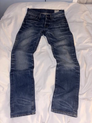 G star raw - Helt sjuka G-Star jeans med feta fades och wash‼️ Storlek W29 L32 Skriv privat för fler frågor/bilder osv‼️😁