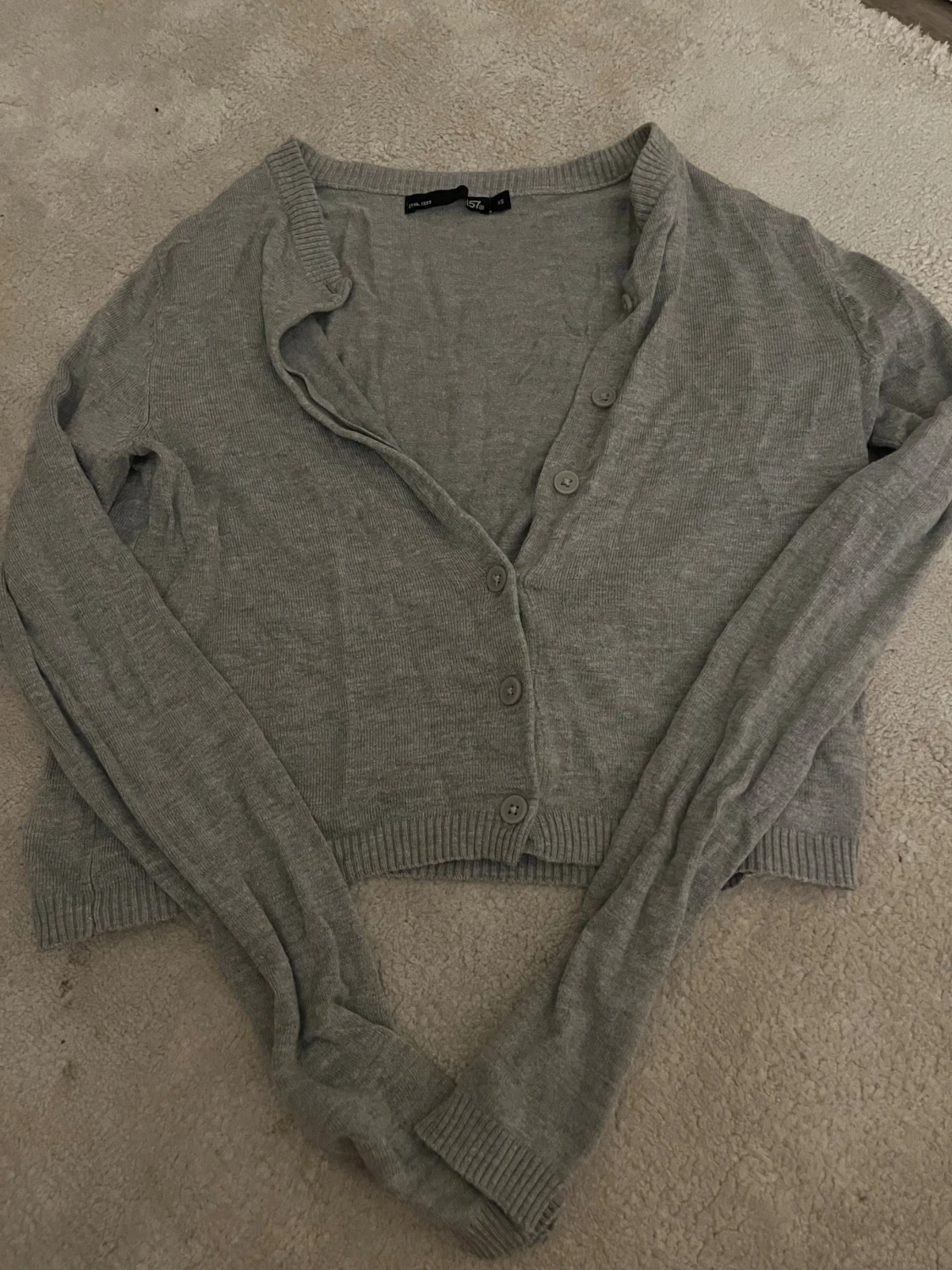 Grå kofta från 157, croppad XS