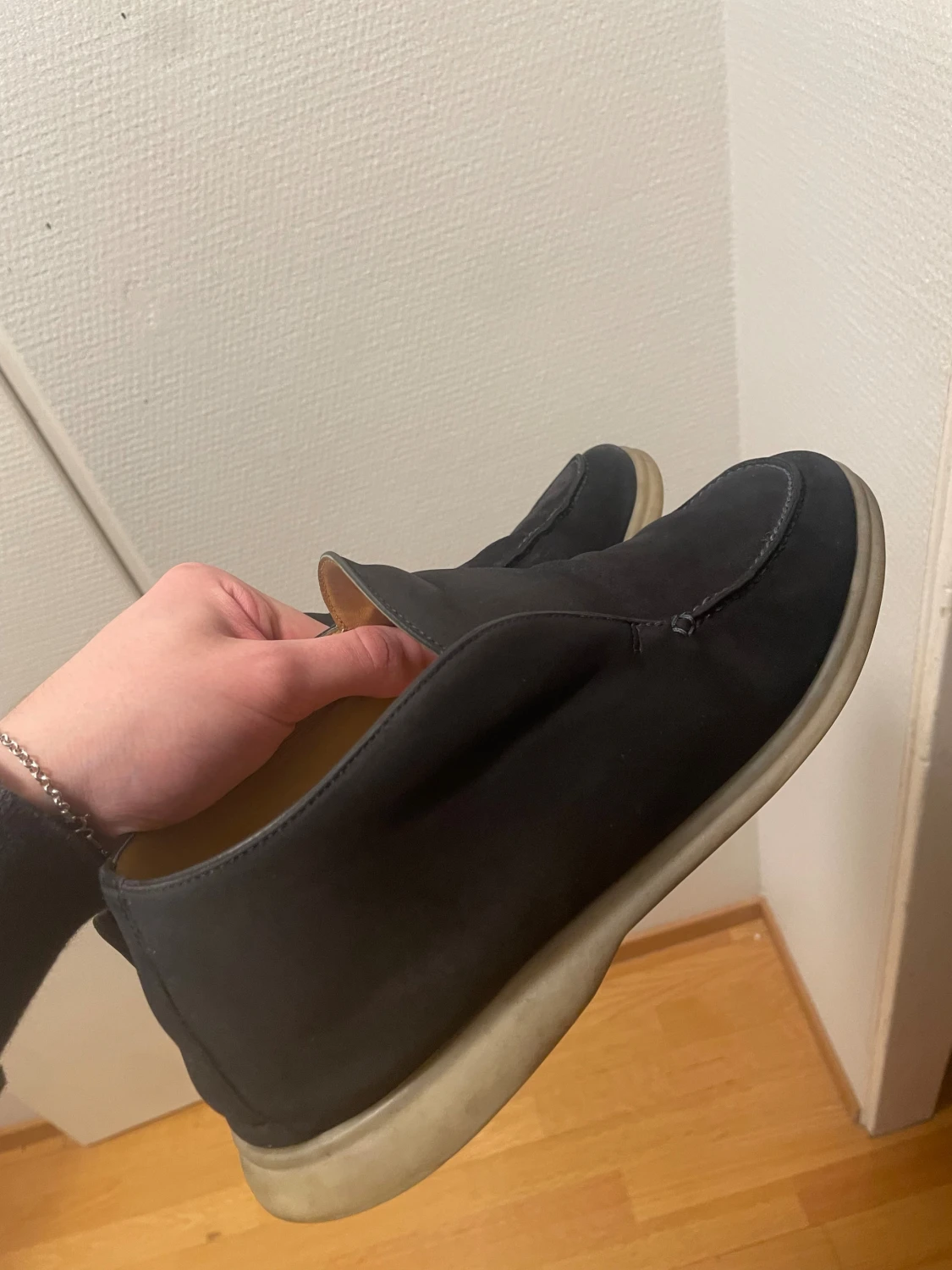 Svarta Loro piana open walk