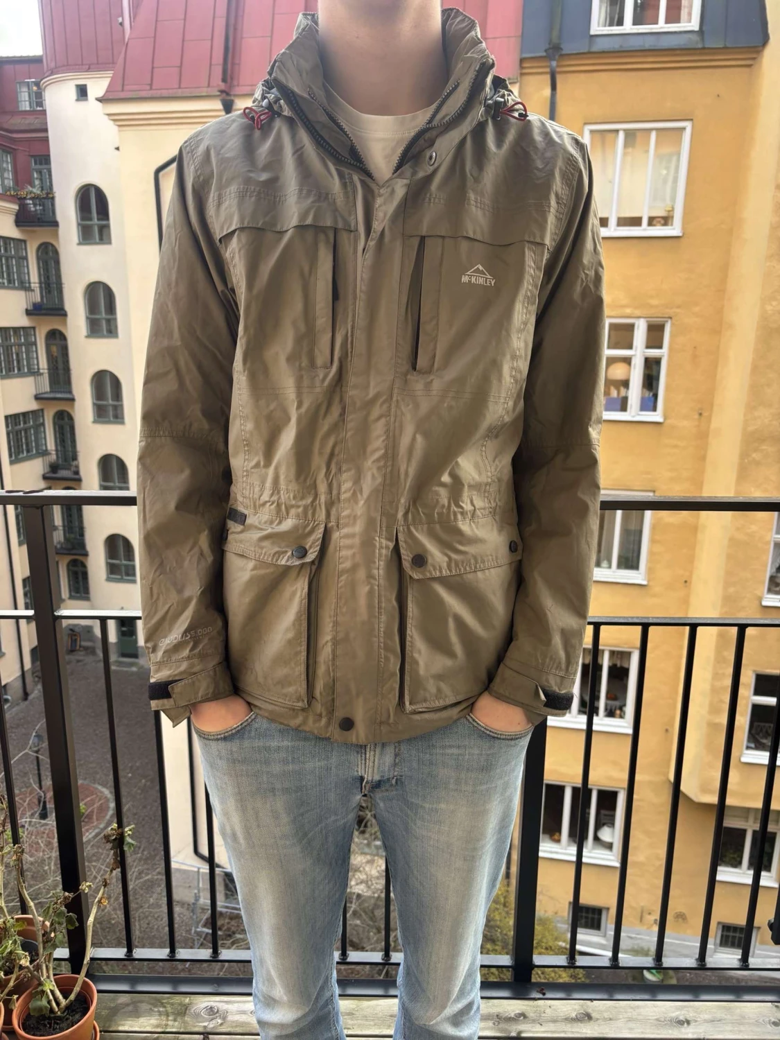 Beige skidjacka från McKinley