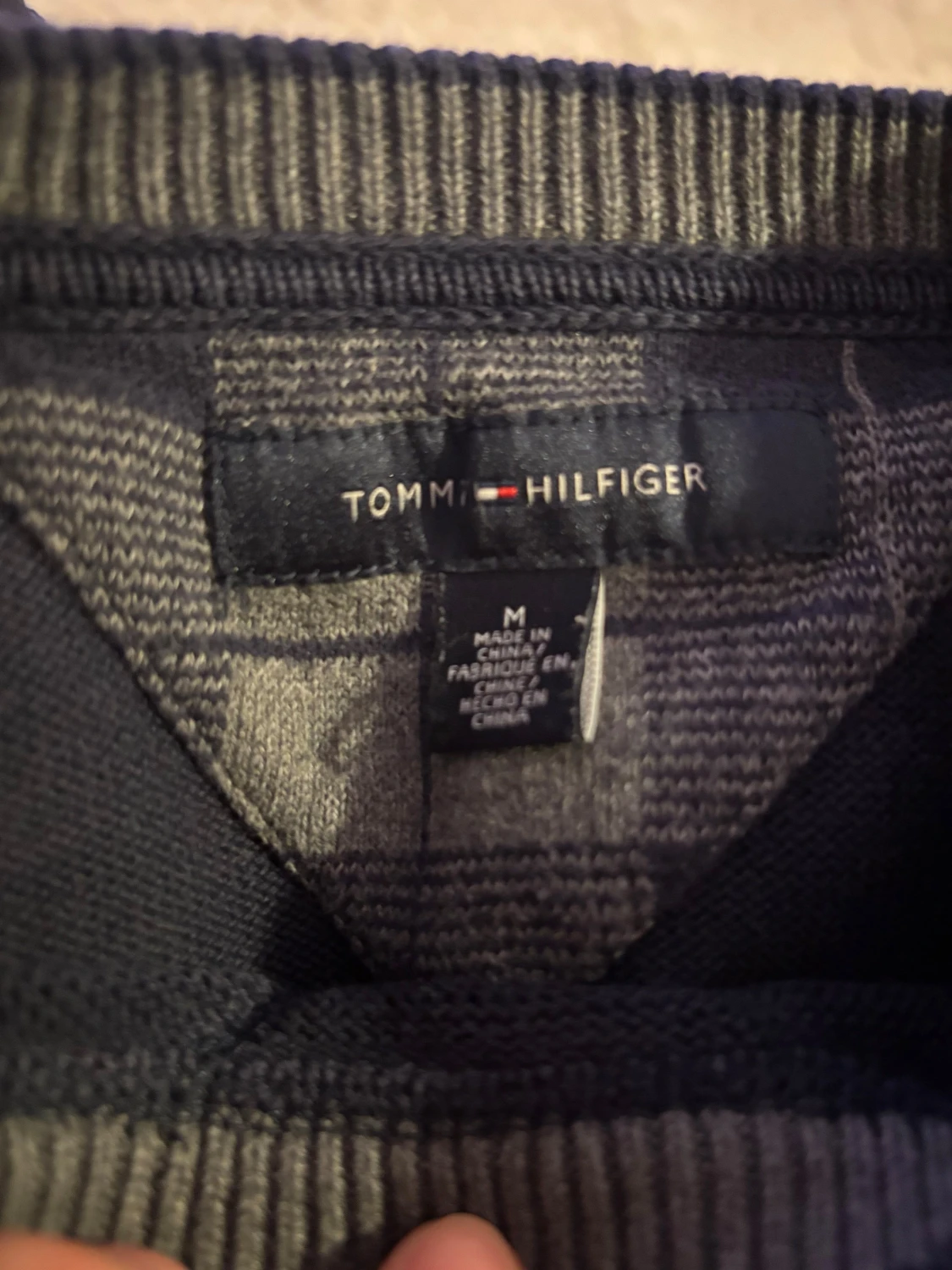 Tommy Hilfiger tröja M - 2