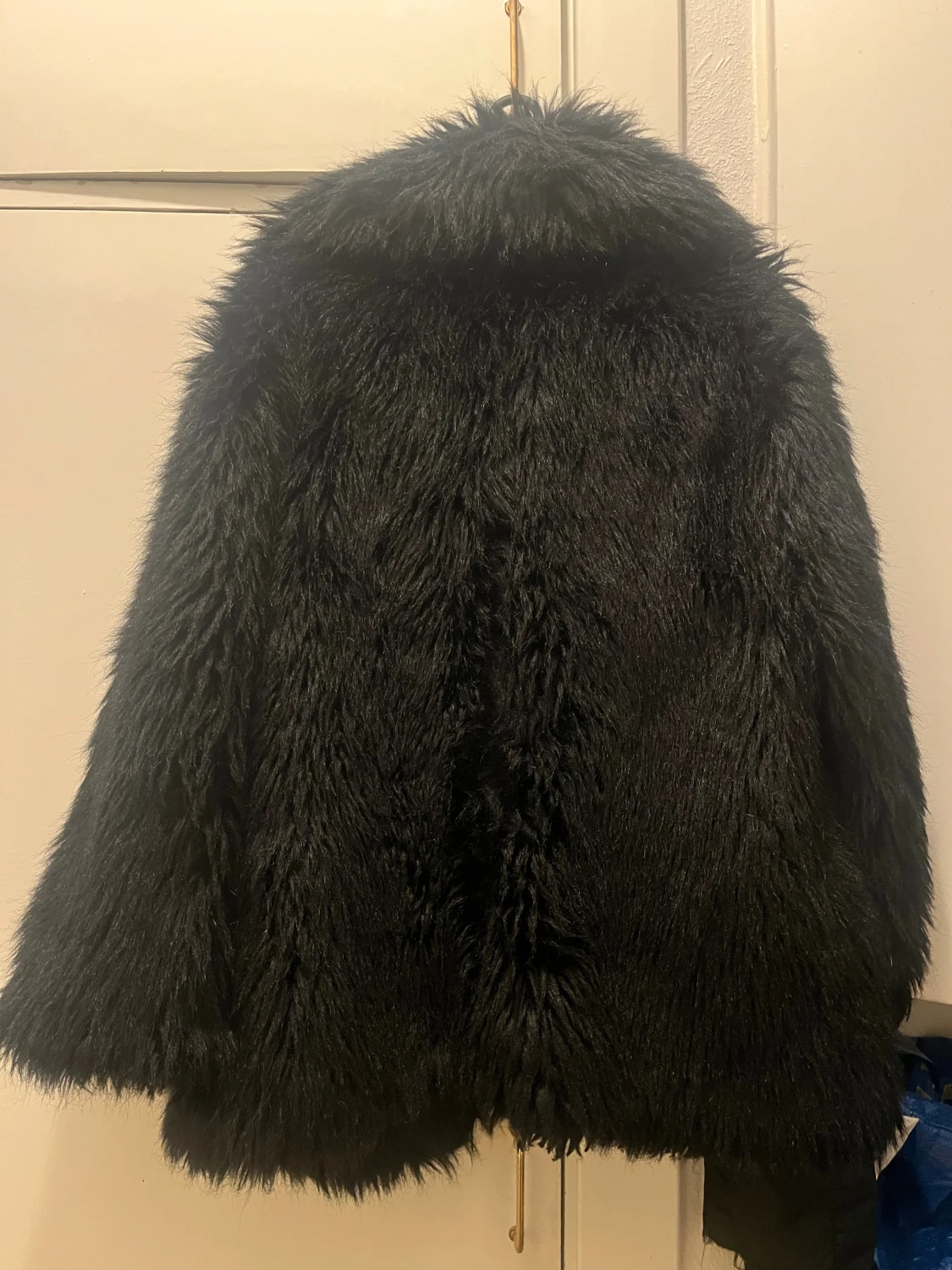 Svart pälsjacka från OuiSet - 6