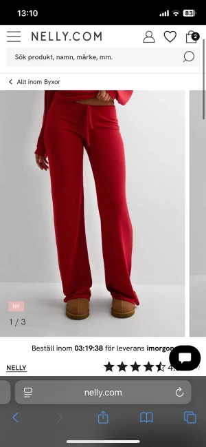 Röda mjukisbyxor från Nelly  - SÖKER DESSA BYXOR!!!! Om det är någon som har dessa byxor i storlek xxs och vill sälja eller byta mot något skriv till mig!!!!! 💞💞💞💞💞💞