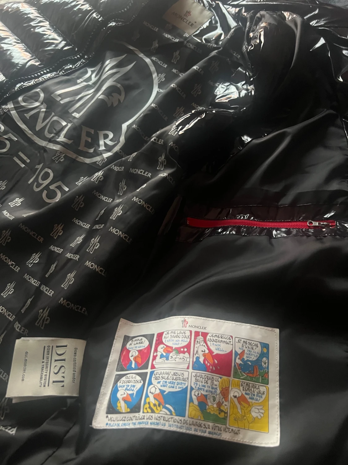 Svart dunväst från Moncler - 3