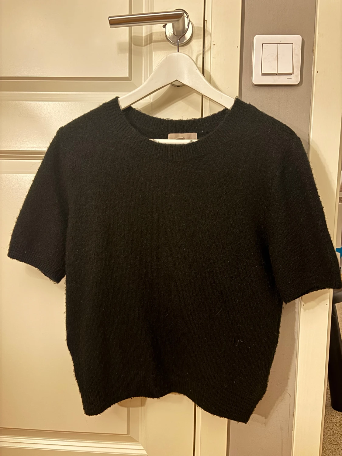 Svart stickad tröja 