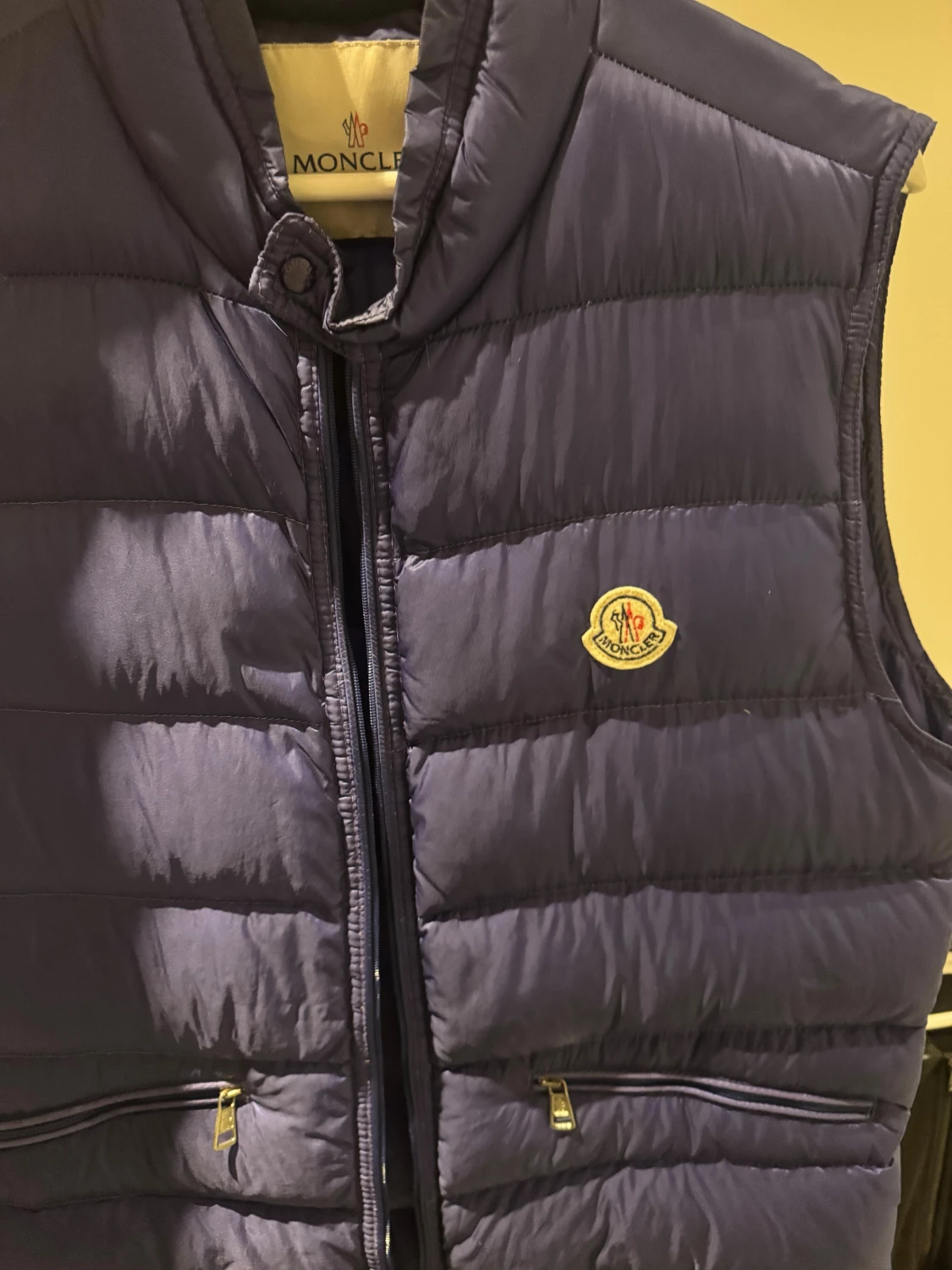 Moncler GUI - 1