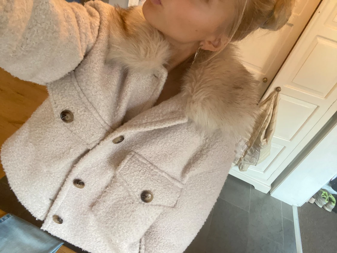 Chelsea kappa med päls  - 3