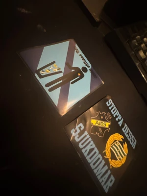 Djugården Klibbor 1,5kr styck  - Djugården Klibbor har 200 av både decinerna har lite fler om man beställer flera klibbor