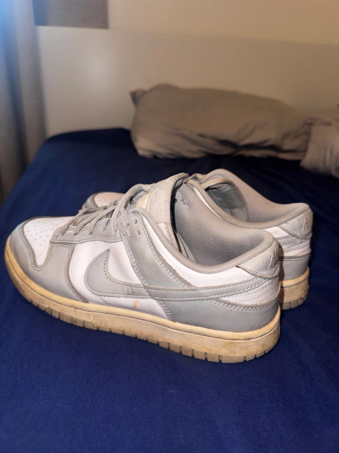 Nike dunk low gråa storlek 42