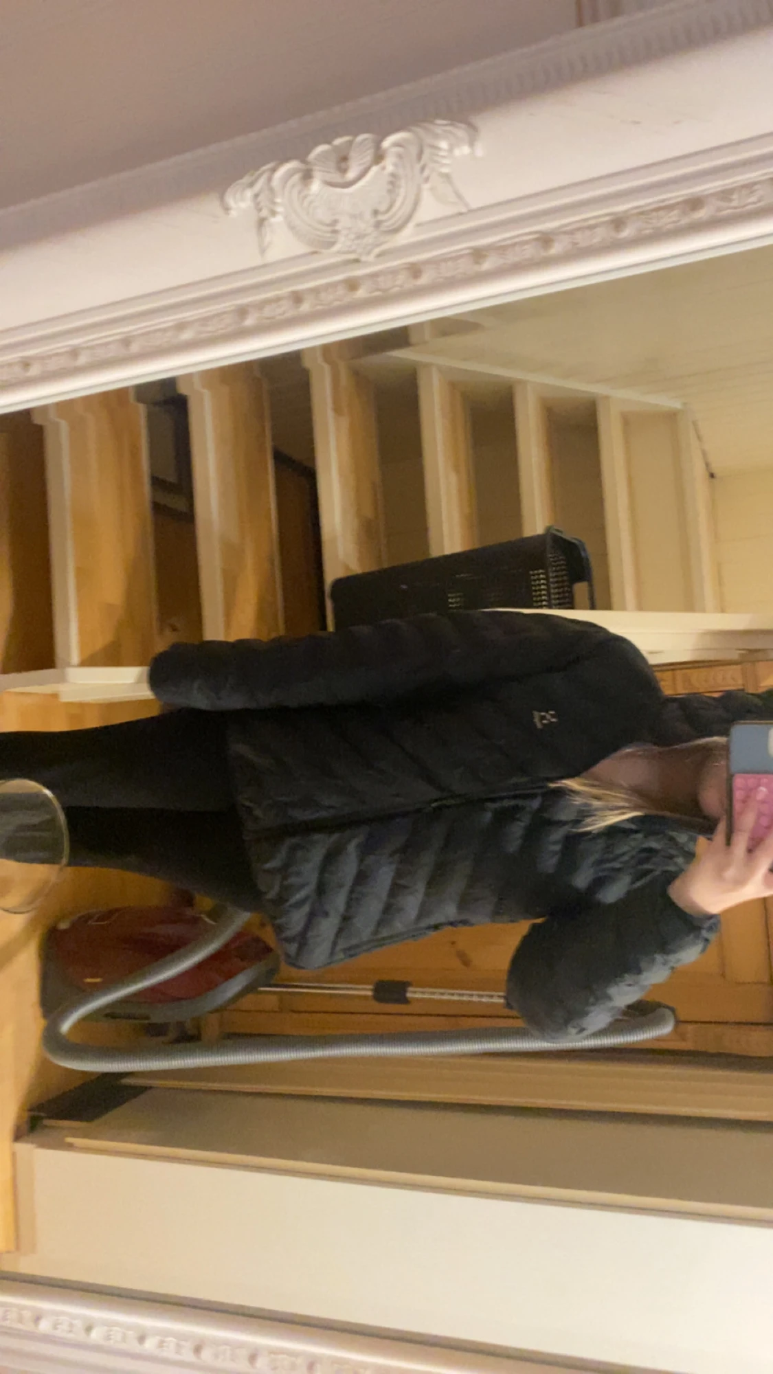 Svart dunjacka från Haglöfs - 2