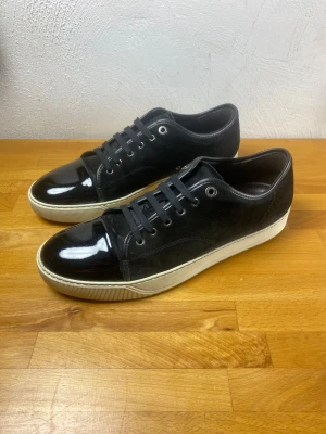 Lanvin skor - Storlek - 45 | Skick 9/10 | Har begränsat antal dustbags | Hör av dig vid frågor!