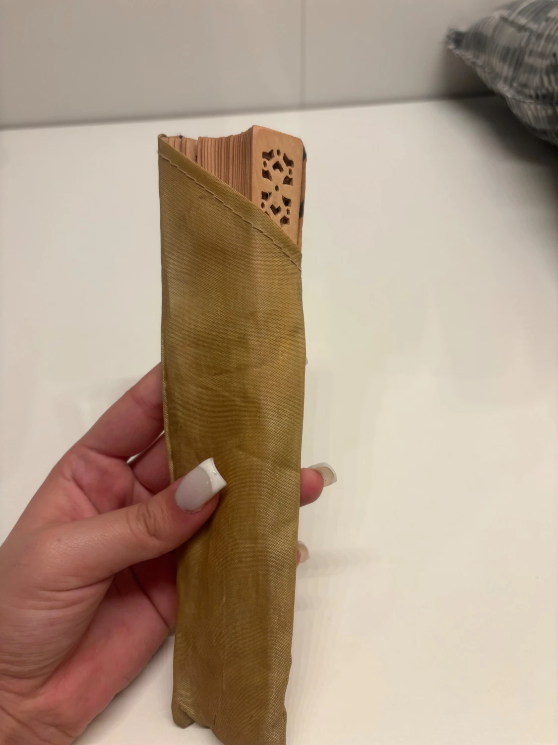 Handmålad solfjäder med fodral - 2