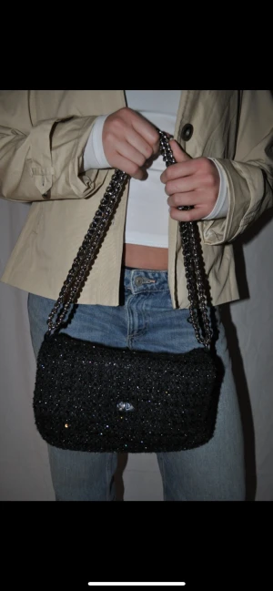 Köp via Instagram dm! - Instagram: vintessa_uf