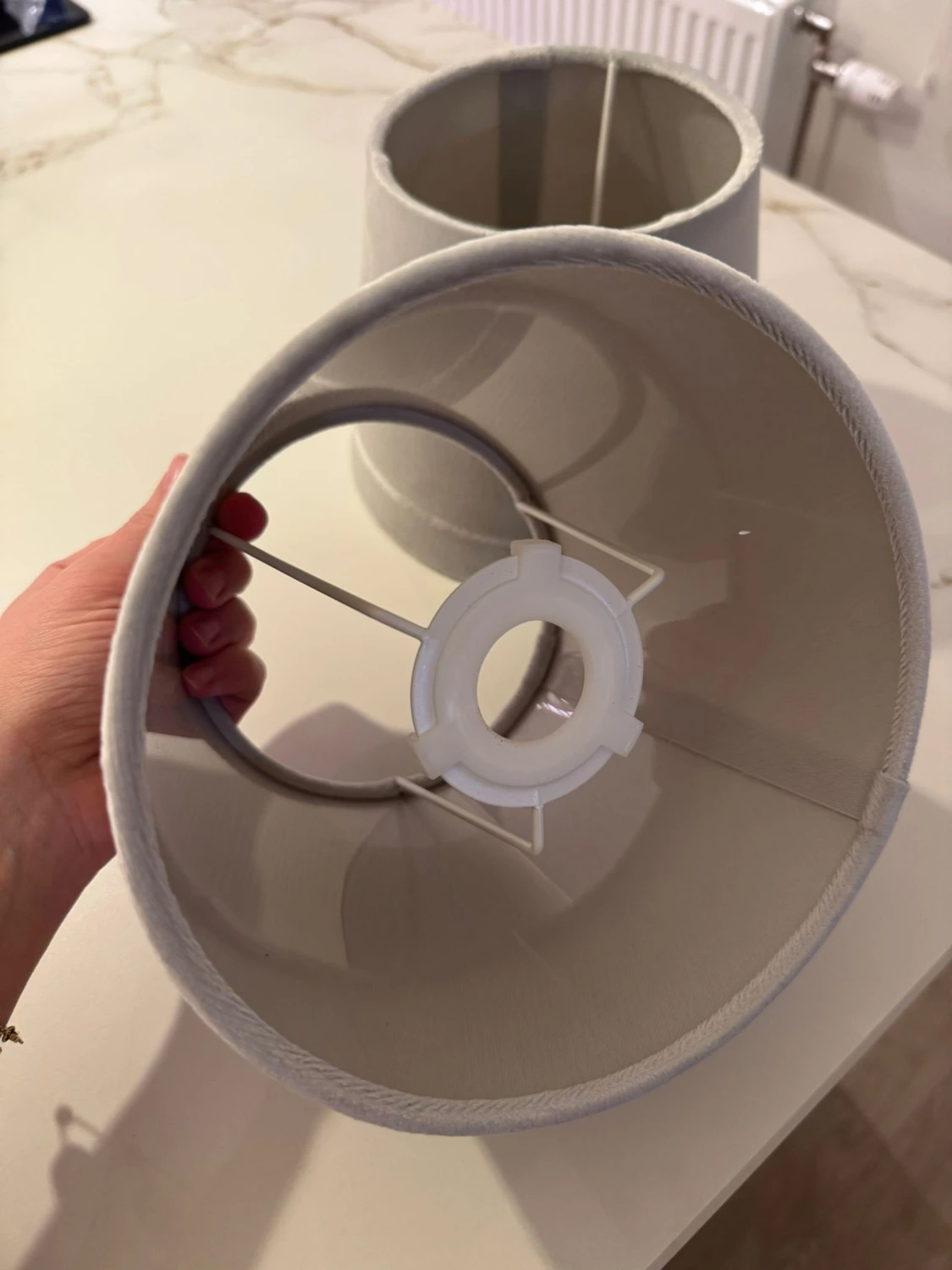 2 grå lampskärmar i sammet - 2