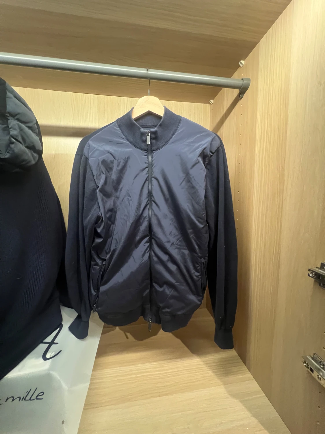 Mörkblå Cardigan från John Henric - 1