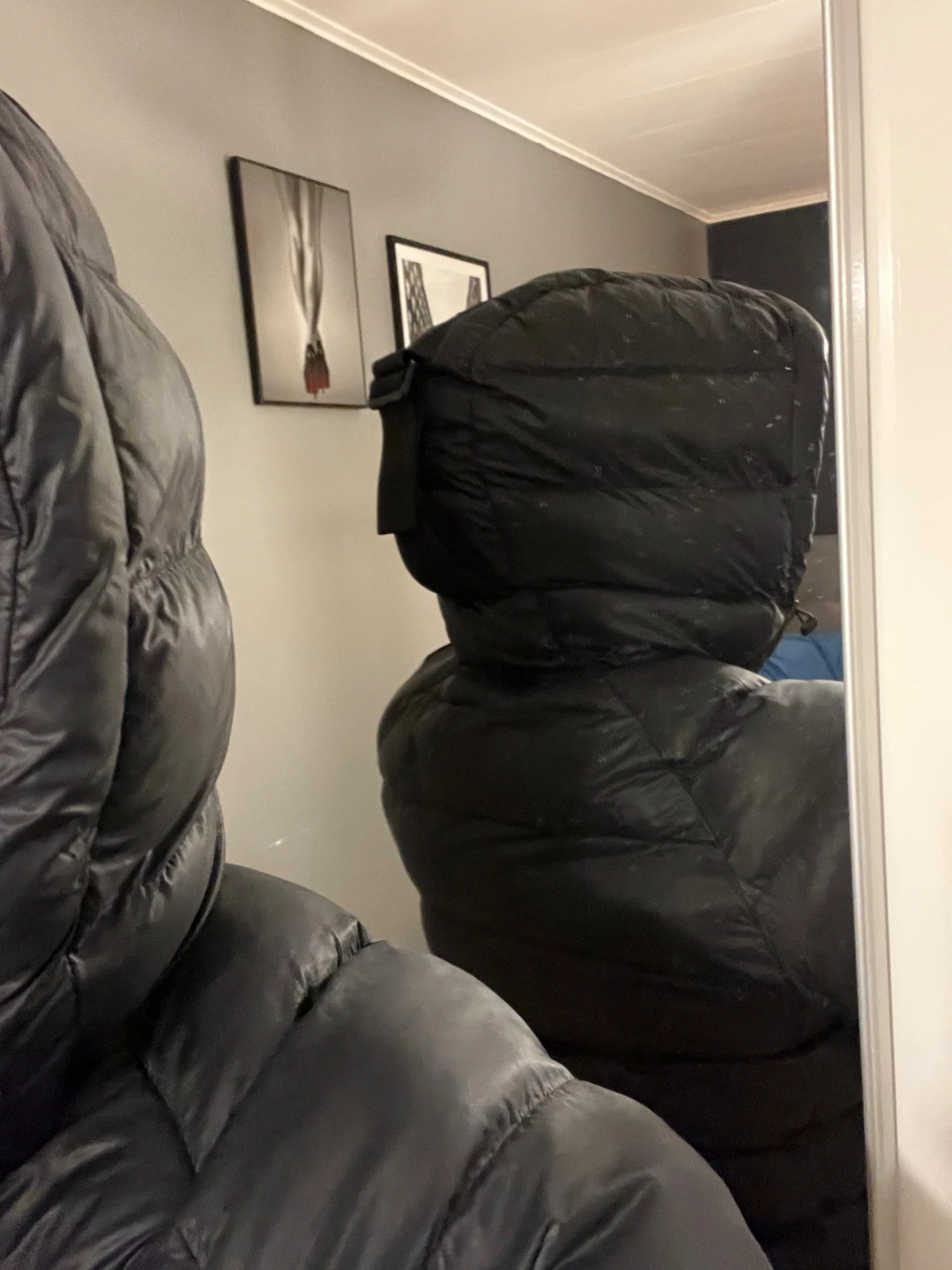 Svart Peak Performance dunjacka - 4