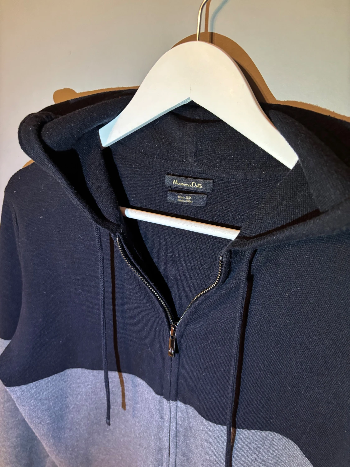 Svart och grå hoodie från Massimo Dutti - 2