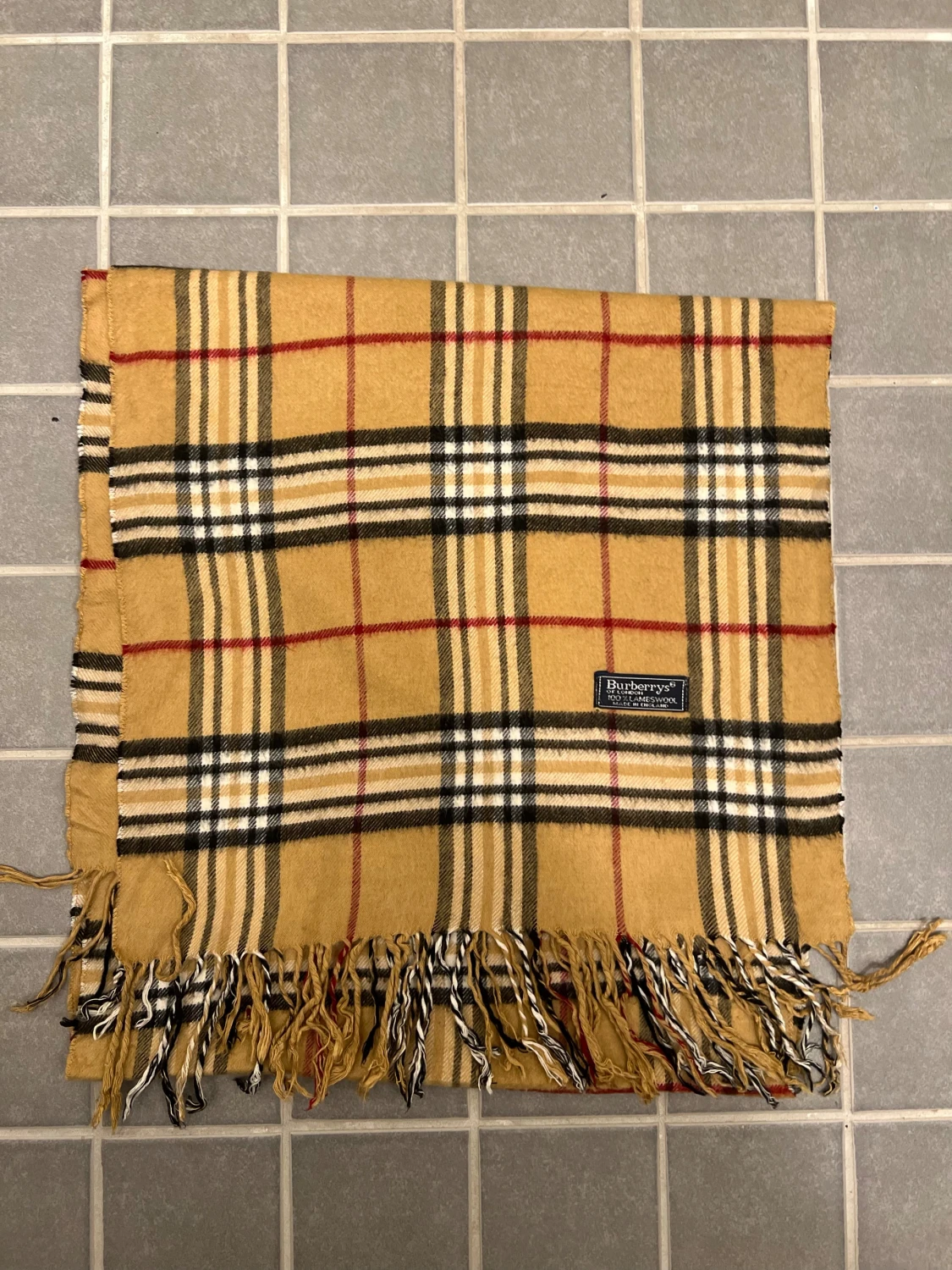 Rutig halsduk från Burberrys i ull