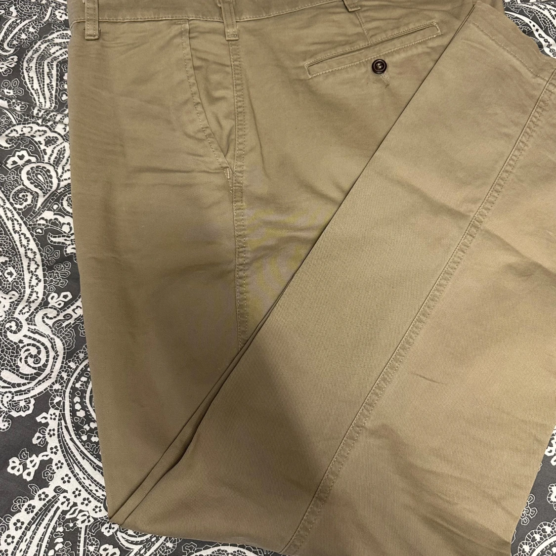 Beiga/khaki klassiska byxor från Magellan Outdoors