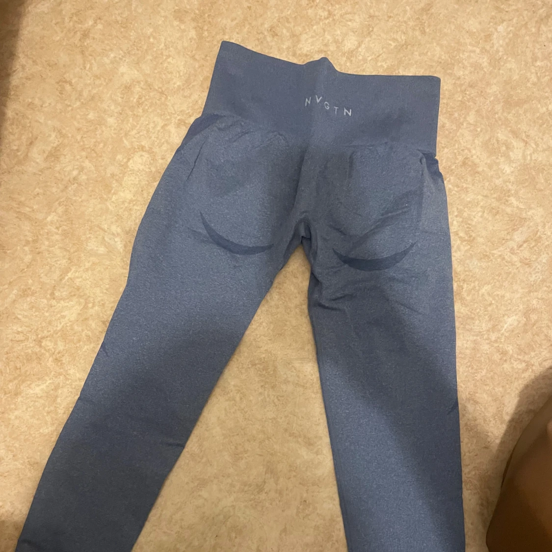 Blå seamless leggings från NVGTN