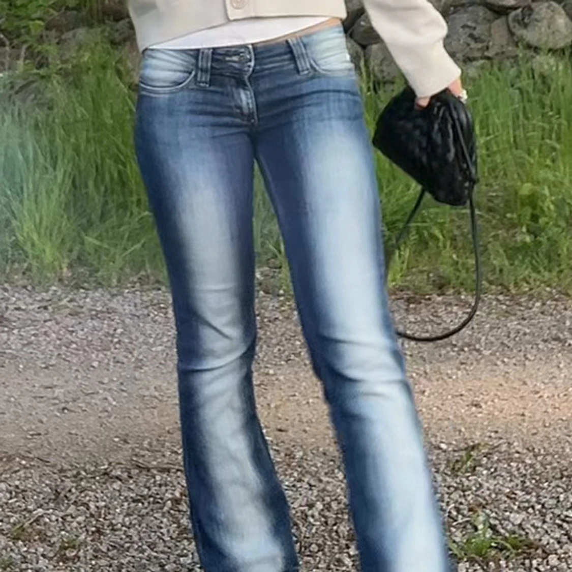 Blå bootcut jeans weekday - 1