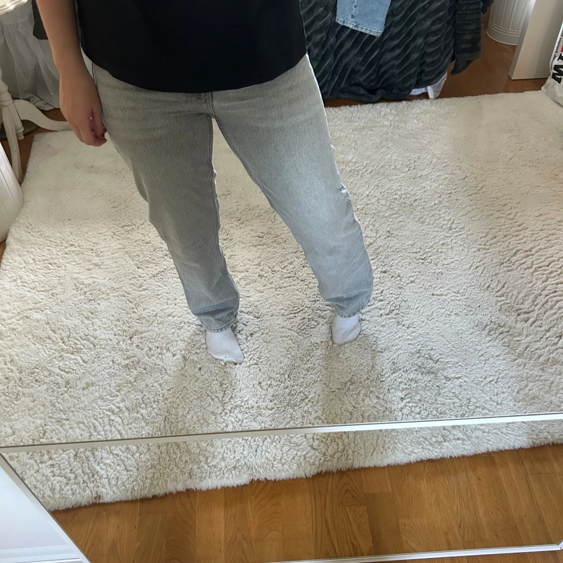 Grå raka jeans i straight fit - 1